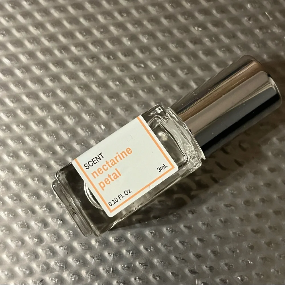 Clean Reserve H2eau Nectarine Petal travel size, 3mL